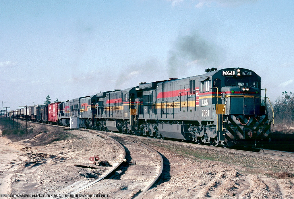 Louisville & Nashville C30-7 #7051, with Seaboard train #385's advance section, 